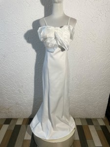 White Party Wear Silk Flower